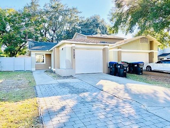 2nd image of 7125/7127 Harbor Heights Cir