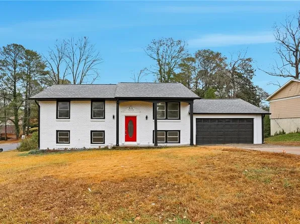 1376 Colony East Cir, Stone Mountain, GA 30083