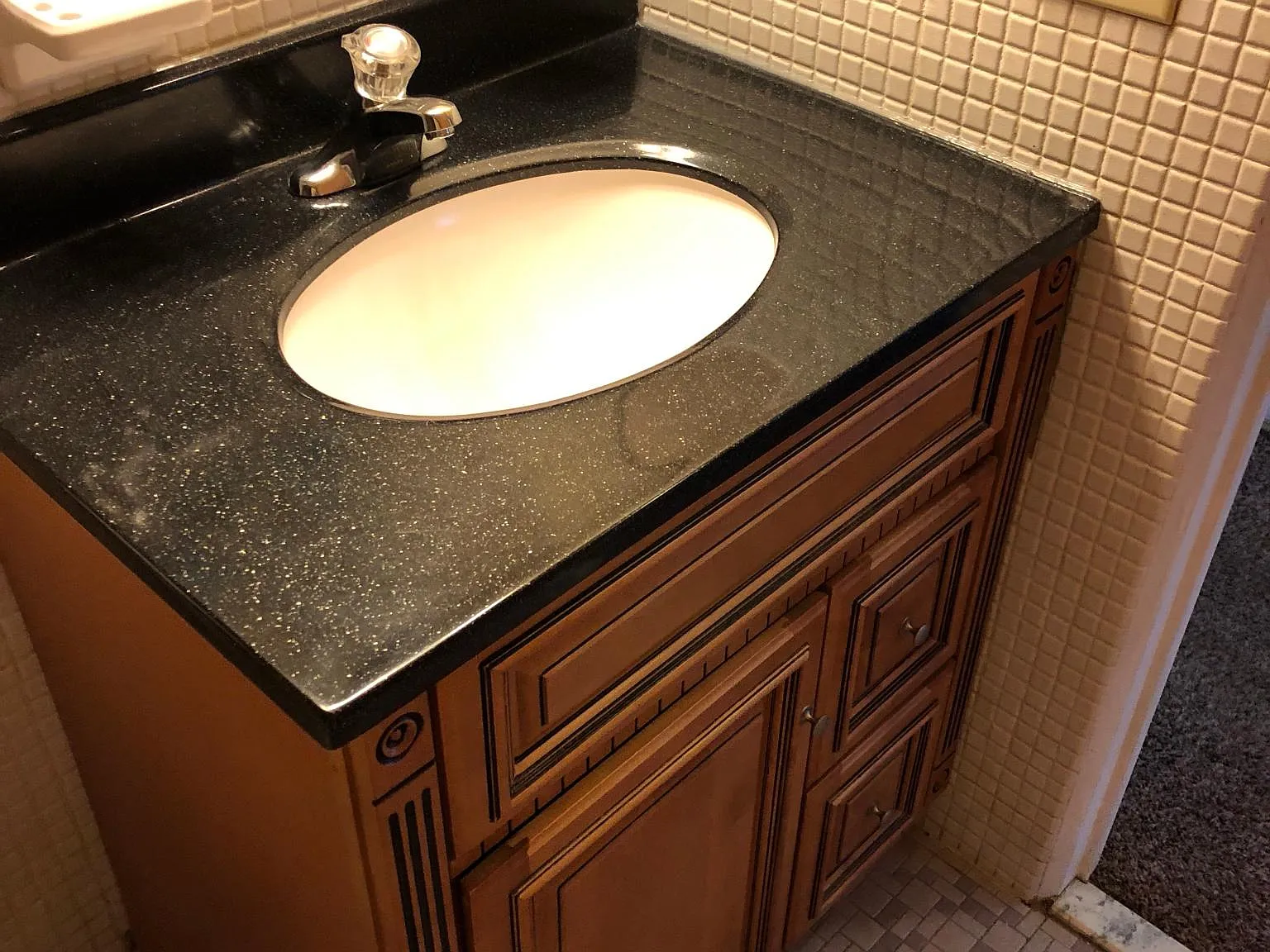 215 Anderson Lane — Photo 3