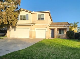 6836 Red Cardinal Ct, Corona, CA 92880