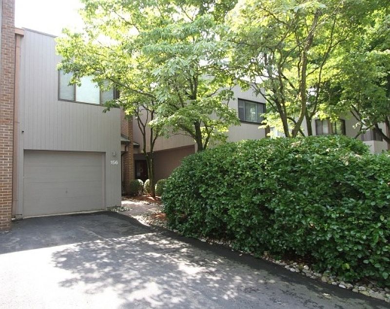 1st image of 156 Pond Dr