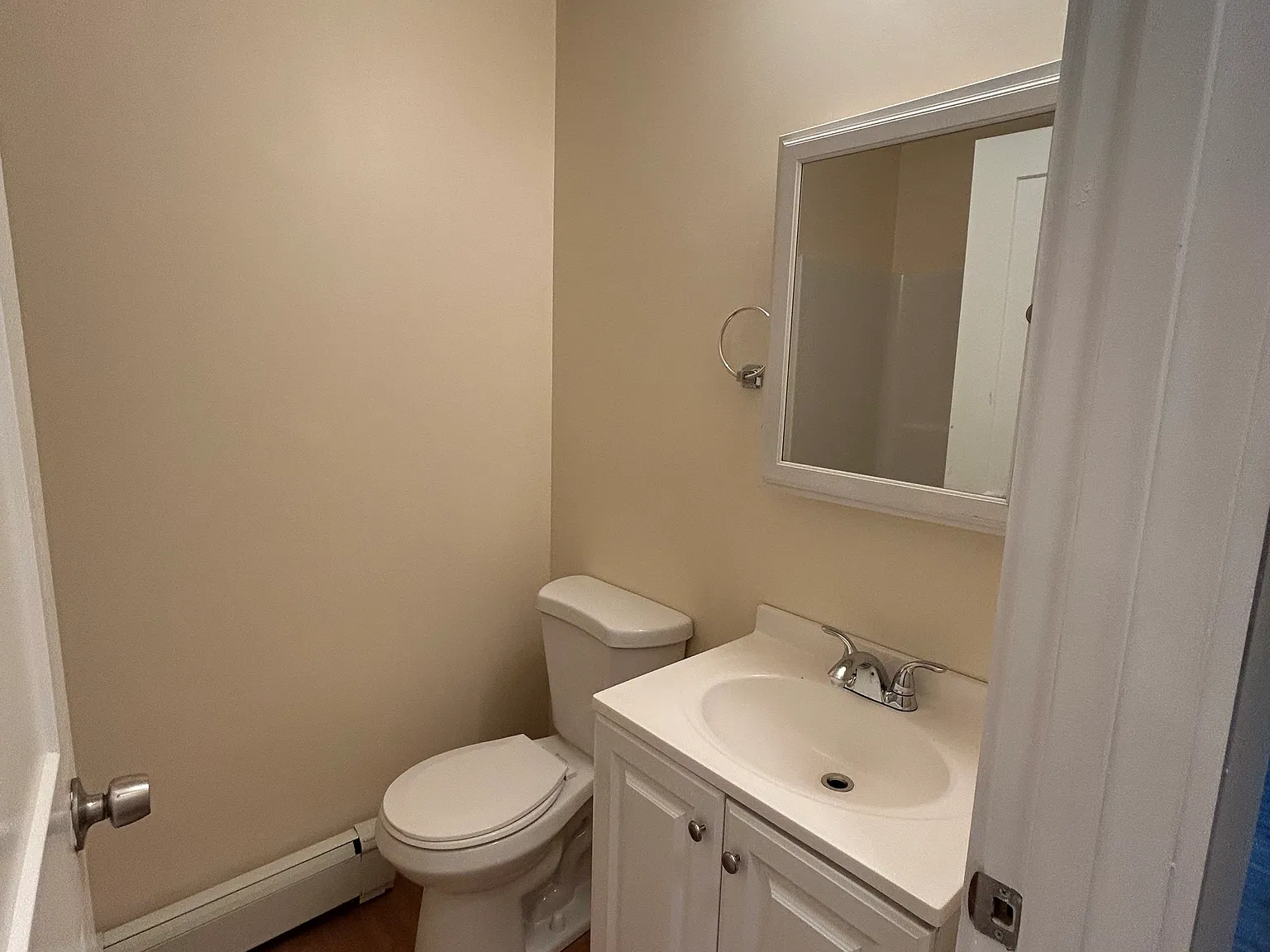 3 bed, 1000 sqft, $2,900 — Photo 4