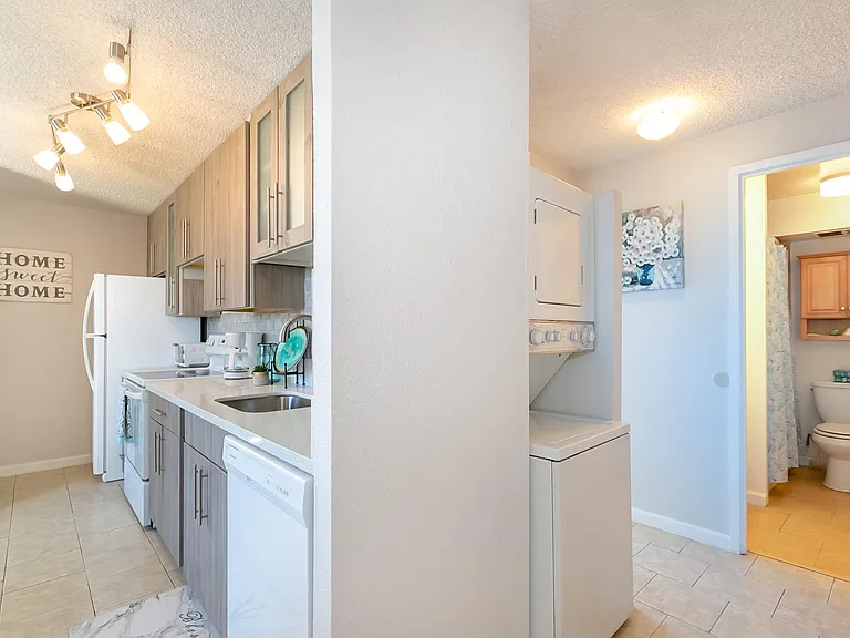 2421 Tusitala St #900 — Photo 6