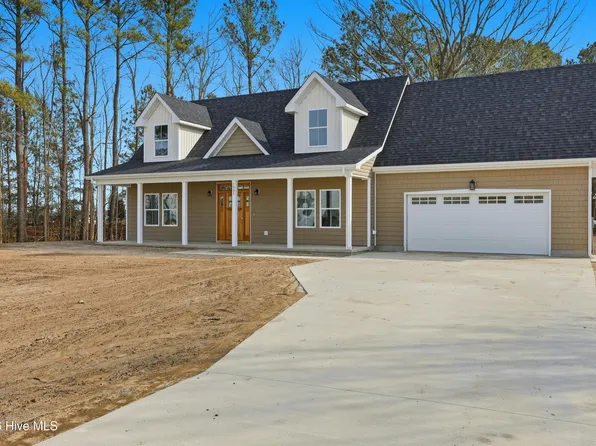 511 Harvest Point Road, Elizabeth City, NC 27909