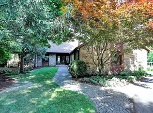 8585 Crown Point Rd, Indianapolis, IN 46278