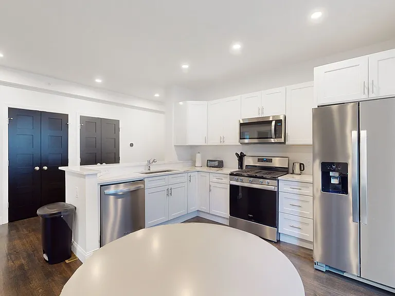 188 Ash St — Photo 14