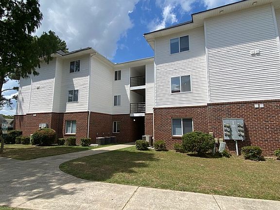 5th image of 320 Brownlea Dr APT 1B