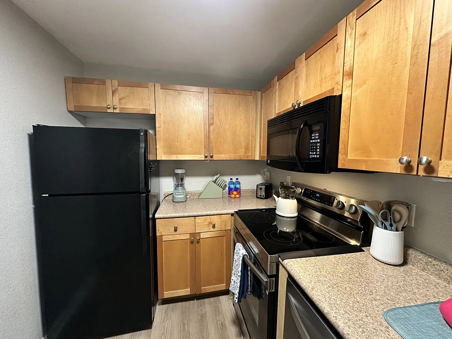 239 Seahorse Dr SE - B — Photo 2