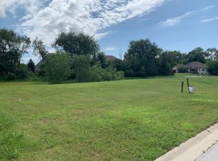 1084 Chestnut Hill Ln, Sugar Grove, IL 60554