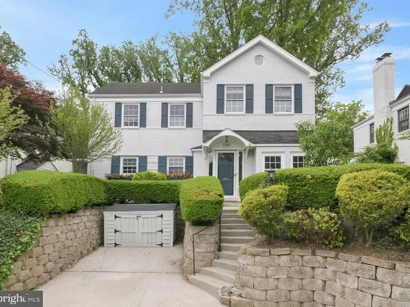 5714 Huntington Pkwy, Bethesda, MD 20814