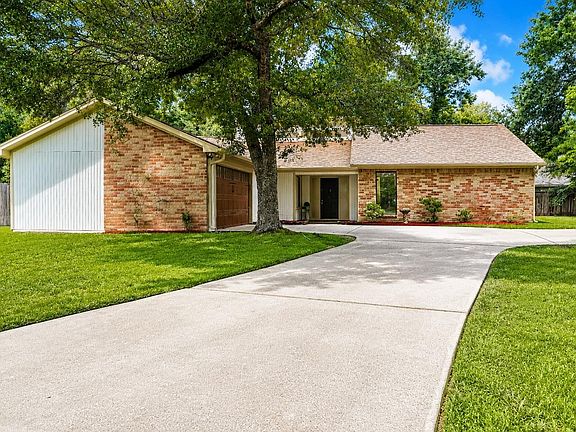 2nd image of 16411 Seven Waves Ct