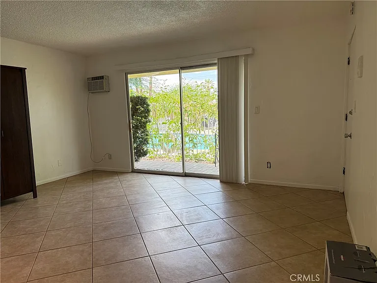 807 E Cottonwood Rd #6 — Photo 2