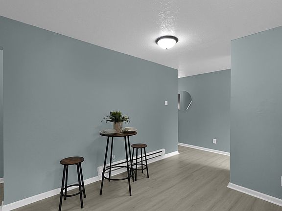 2nd image of 685 King St APT A4