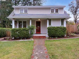 9220 SW Brier Pl, Portland, OR 97219