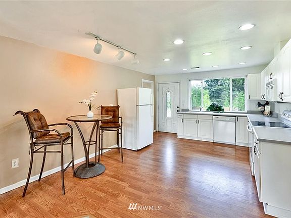 3rd image of 9016 138th Street SE #B