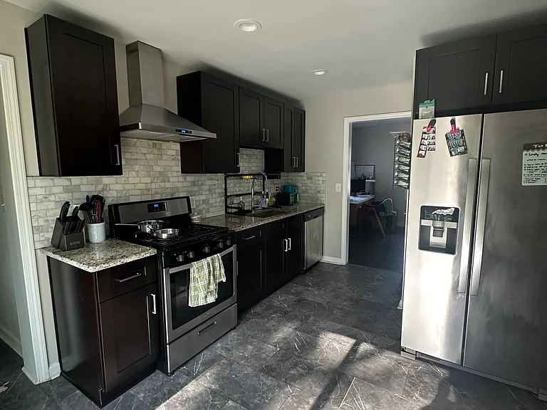 1865 Winthrop Dr SE — Photo 6