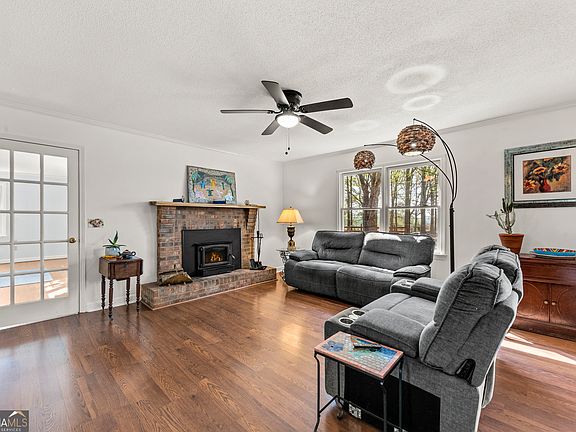 5th image of 1641 Flat Rock Rd