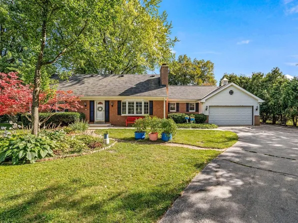 7717 West Evergreen ROAD, Mequon, WI 53097
