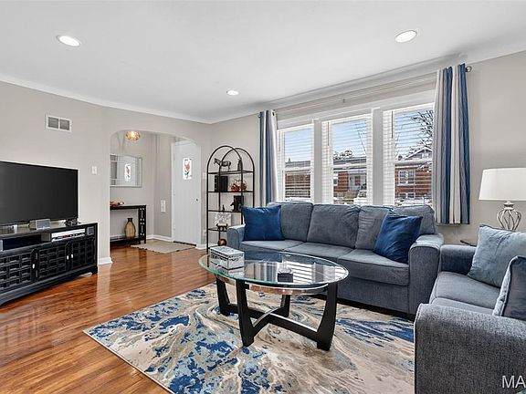 2nd image of 4153 Loughborough Ave