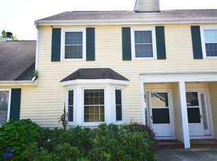 138 Exeter Rd APT 3, Epping, NH 03042