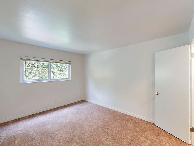 1821 Lincoln Ave #312 — Photo 9