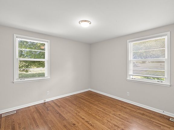 5th image of 200 Disspayne Dr