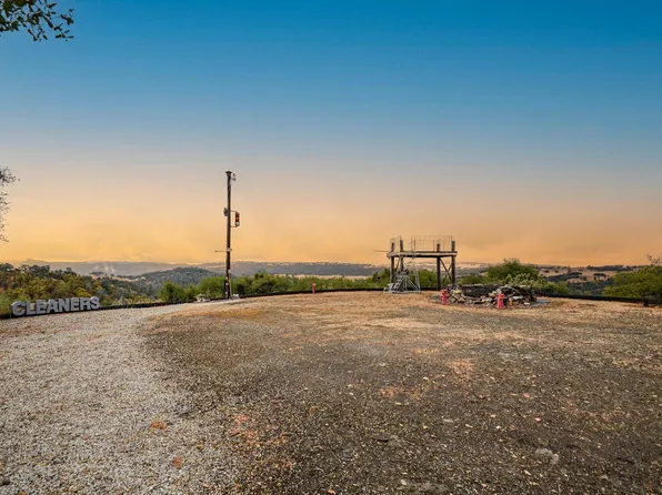8600 Sandra Rd, Jackson, CA 95642