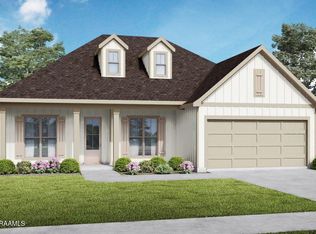 119 Rio Dr, Youngsville, LA 70592
