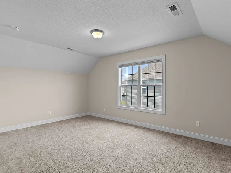 215 Old Field School Ln — Photo 33