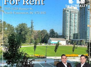 1439 Hunter St #5, North Vancouver, BC V7J1H3
