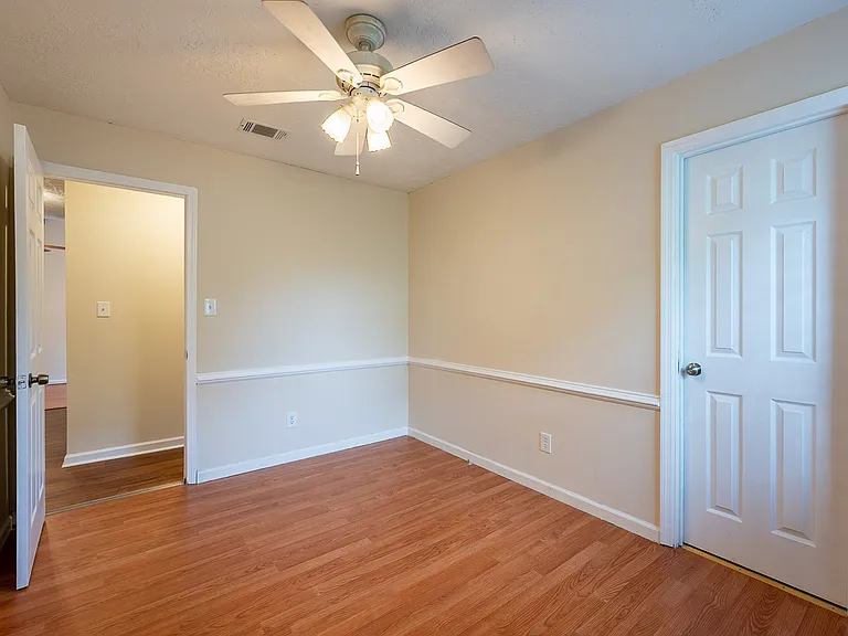 3101 Village West Dr — Photo 14