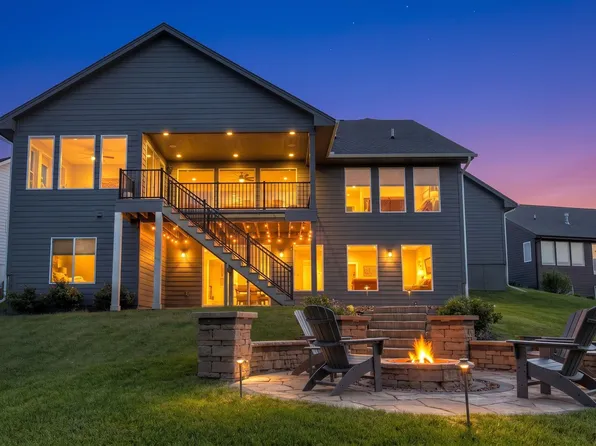 2314 Autumn Blaze Dr, Norwalk, IA 50211