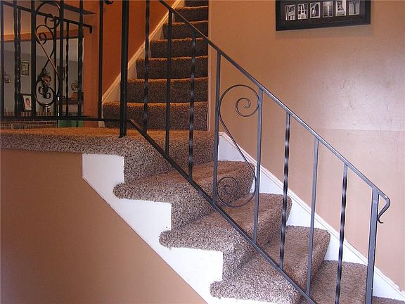 5th image of 7012 Cologne Pl
