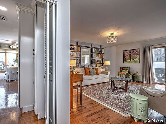 4th image of 690 Forest Road #501