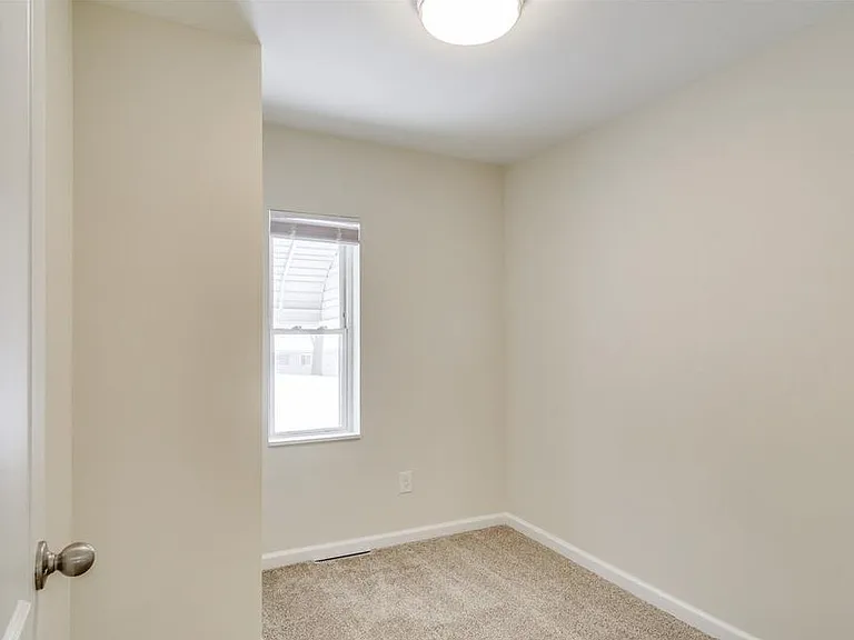 2365 Welch Rd — Photo 10