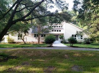 215 Rossdhu Ave, Pawleys Island, SC 29585