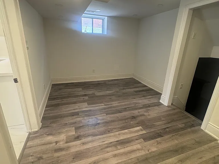 96 Bamford Cres #BASEMENT — Photo 7