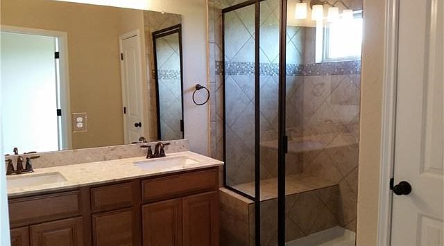 2nd image of 5801 Scenic Lake Dr