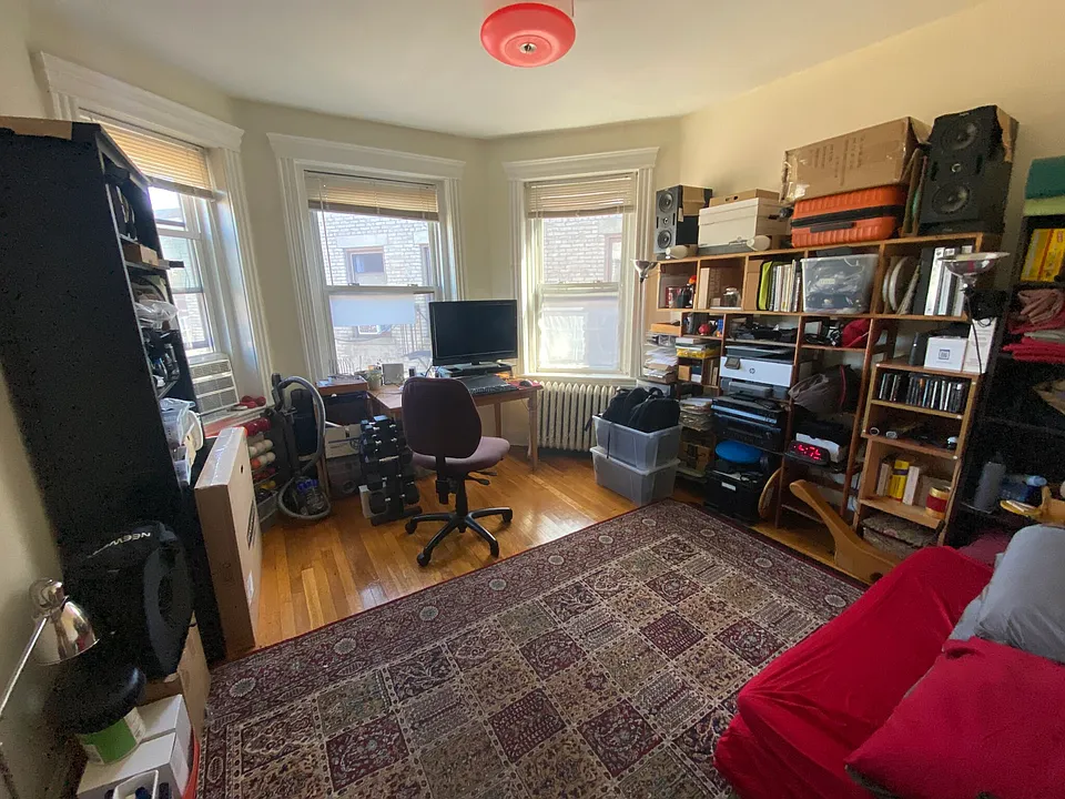 360 Riverway #23