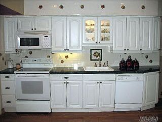 3rd image of 800 Sacco Pl