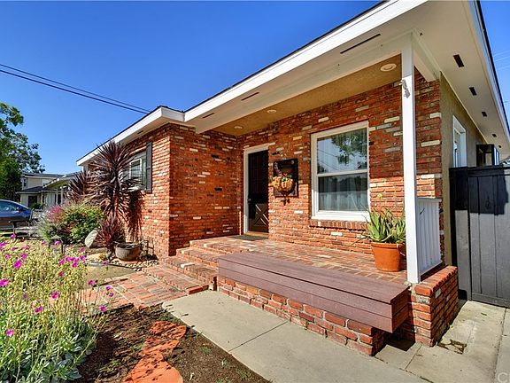 4th image of 3113 Lomina Ave