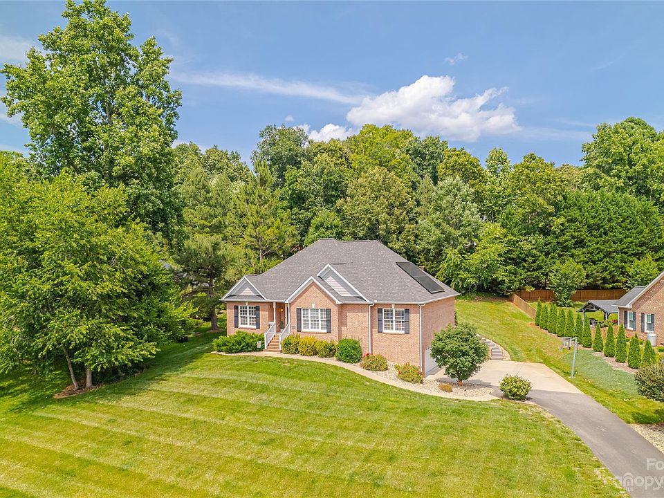 1463 Brookstone Dr Hickory NC 28602 Zillow