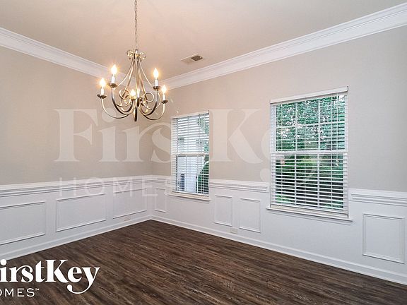 5th image of 2592 Viola Ct