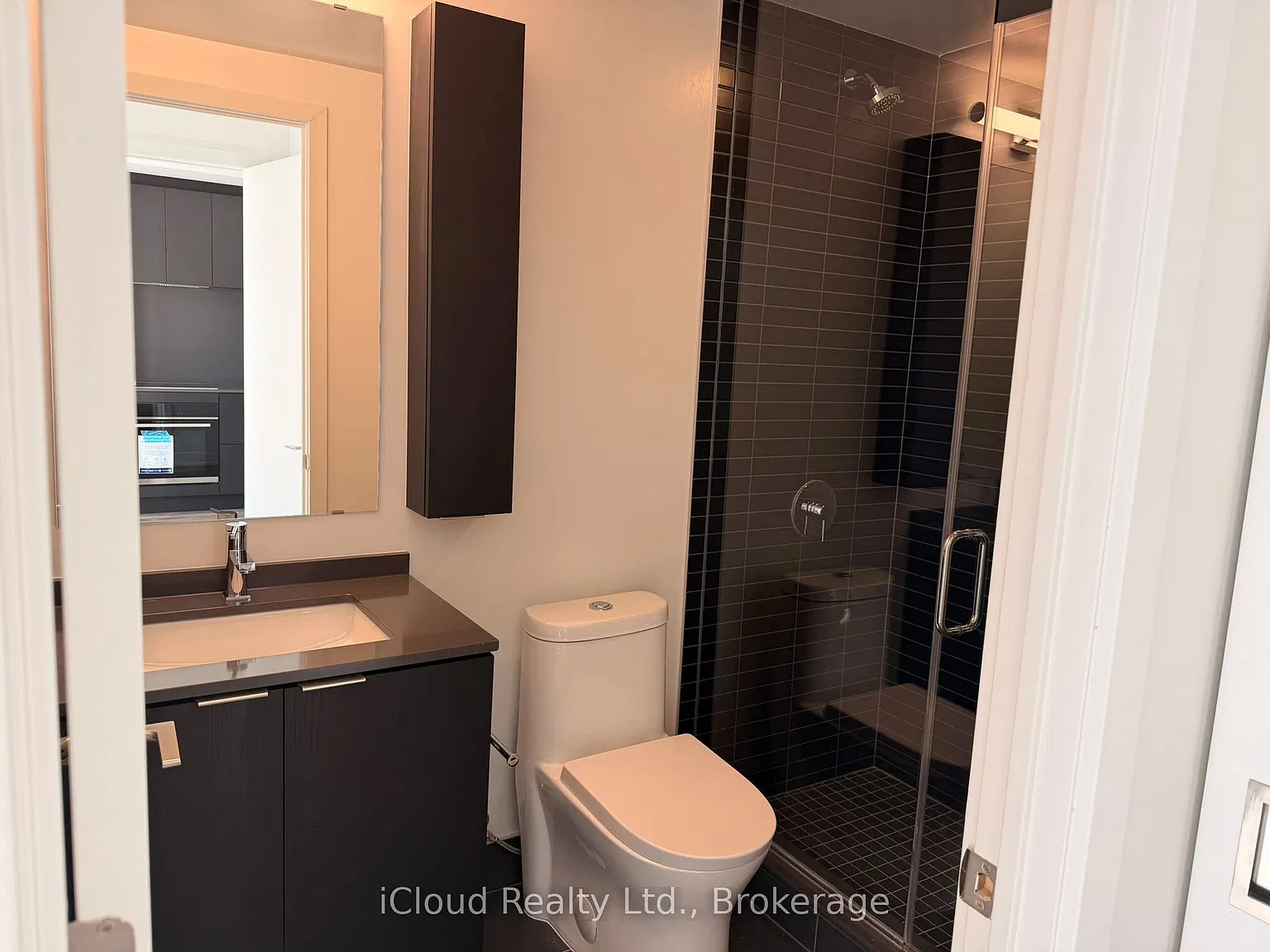 2 bed, $2,399 — Photo 4