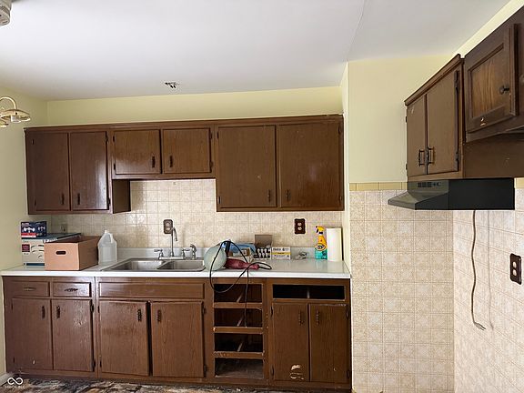 4th image of 4830 N Kitley Ave