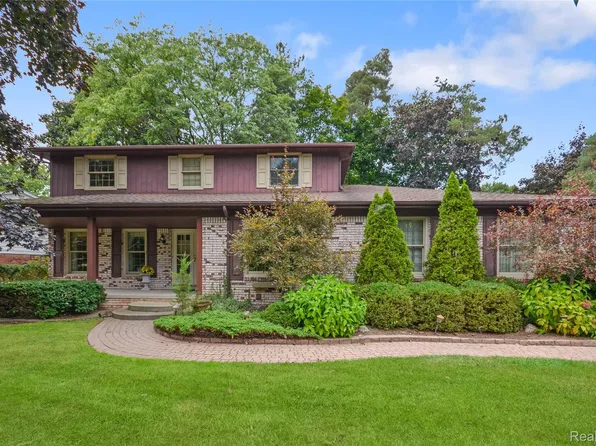 53645 Lambeth Ct, Shelby Township, MI 48316