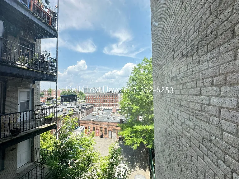 1638 Commonwealth Ave #2 — Photo 12