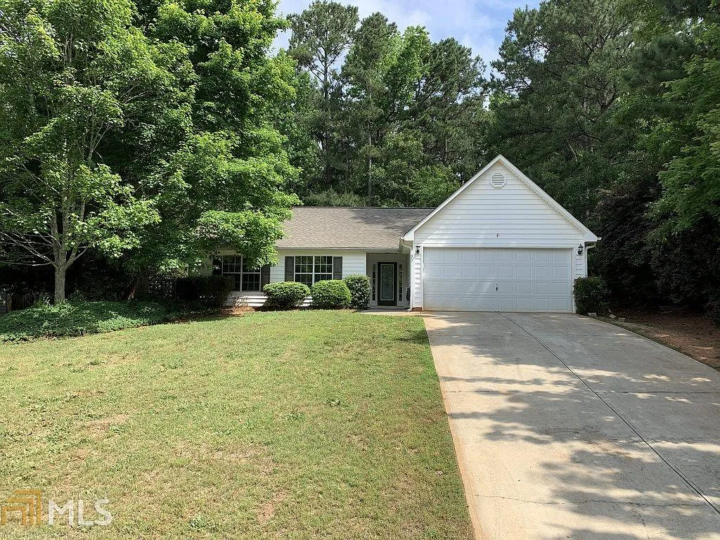 445 Cambridge Way photo 1