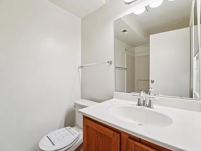 Country Meadows Apartments — Photo 84