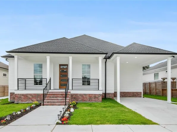 1248 Seville Dr, New Orleans, LA 70122